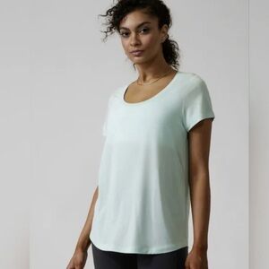 Athleta Status II Tee Shirt Short Sleeve Top Mint Green